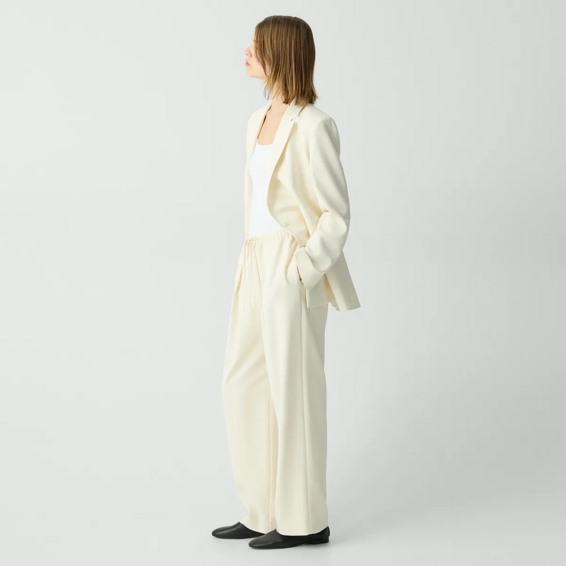 Theory Pleated Pull-On Pant in Admiral Crepe